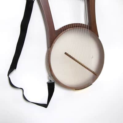 Nevel Harp with Case image 1