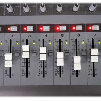 Rockville RPM1870 18 Channel 6000w Powered Mixer w/USB, Effects+Foldable Stand image 23