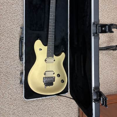 EVH Wolfgang Special with Ebony Fretboard 2023 - Present - Pharaohs Gold image 1