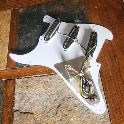 Squier loaded strat pickguard assembly SSS 2000s - white image 2