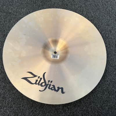 Zildjian 18" A Medium Crash Cymbal image 3