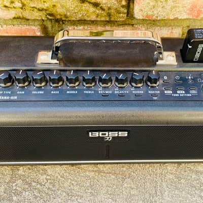 BOSS KATANA AIR BATTERY POWERED GUITAR AMP WITH WIRELESS TRANSMITTER POWER SUPPLY (USED) image 2