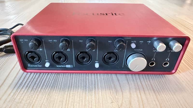 Focusrite Scarlett 18i8 USB 2.0 Audio Interface 2013 - 2016 - Red / Black image 1