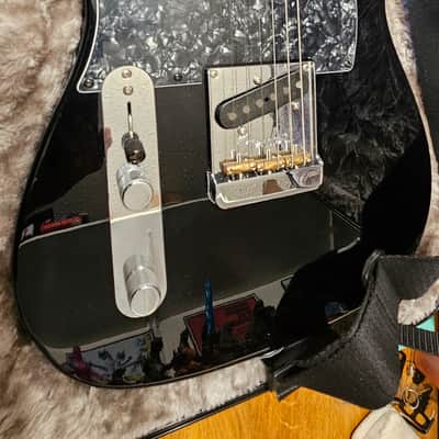 Fender American Professional Telecaster with Maple Fretboard Left-Handed 2017 - 2019 Black image 1