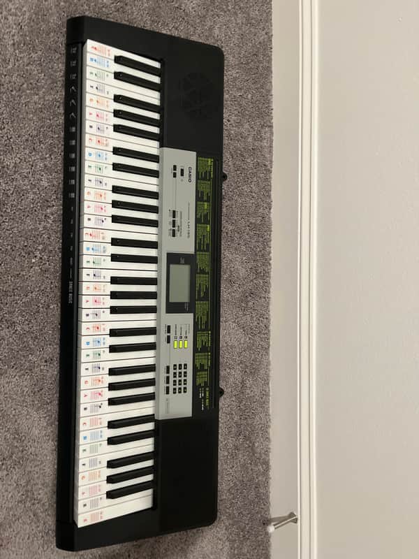 Casio LK-135 61-Key Key-Lighting Keyboard 2010s - Silver / Black image 1