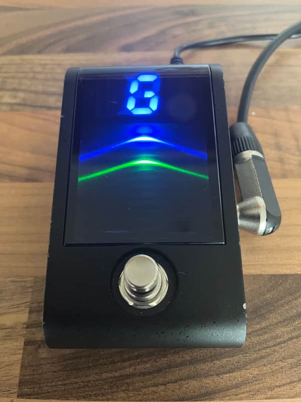 Korg Pitchblack Custom.