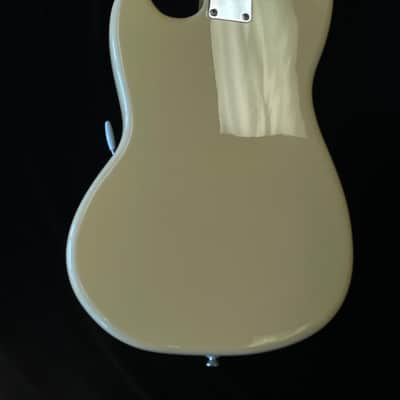 Squier Vintage Modified Mustang with Seymour Duncan Antiquity Myth PU'S image 7