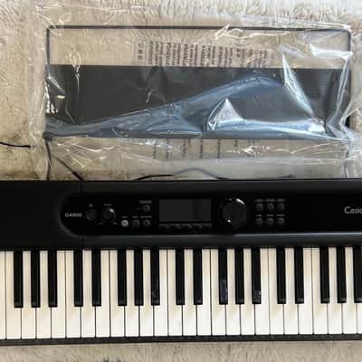 Casio CT-S400 Casiotone 61-Key Electronic Kayboard, 600 Tones w/Sustain Pedal