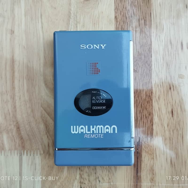 1986 Sony WM 109 Sony Walkman Cassette player WM 106 light gre…