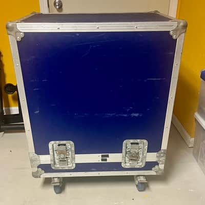 ABM 410T 8om 600w ABM ABM 115 8ohm 300w 2009 with ATA travel cases and padded covers image 6
