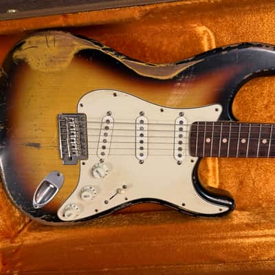 MJT  Stratocaster **1 PIECE BODY** Heavy relic with Fender case & Extra set of 59' pick-ups image 5