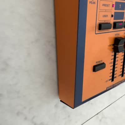 Boss VT-1 Voice Transformer 1996 - 2005 - Yellow image 2