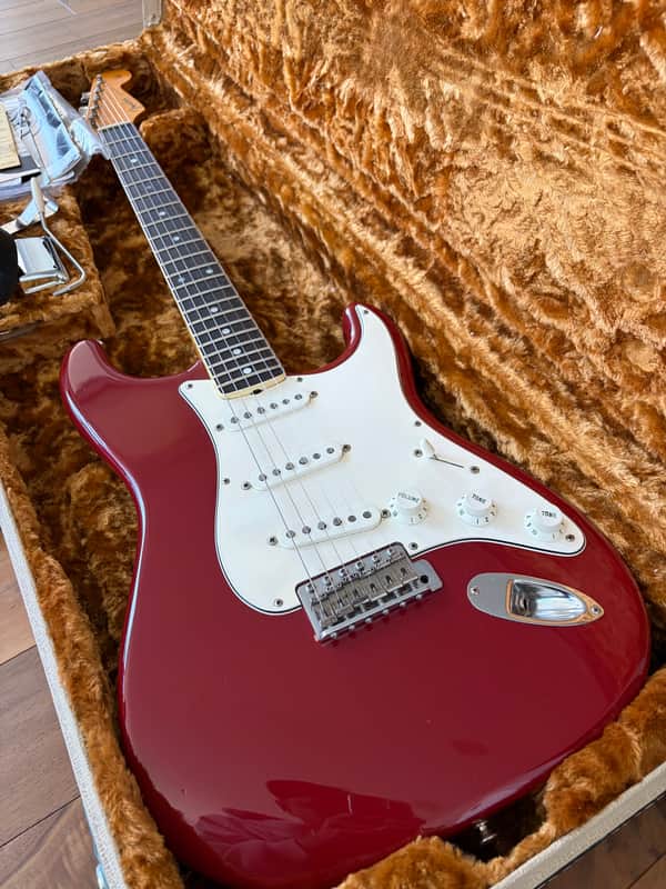 Fender Eric Johnson Stratocaster with Rosewood Fretboard