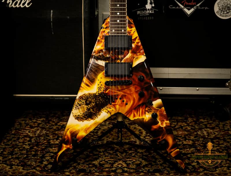 Dean Dean Dave Mustaine V 'End Game' VMNT 2000's - End Game Graphics image 1