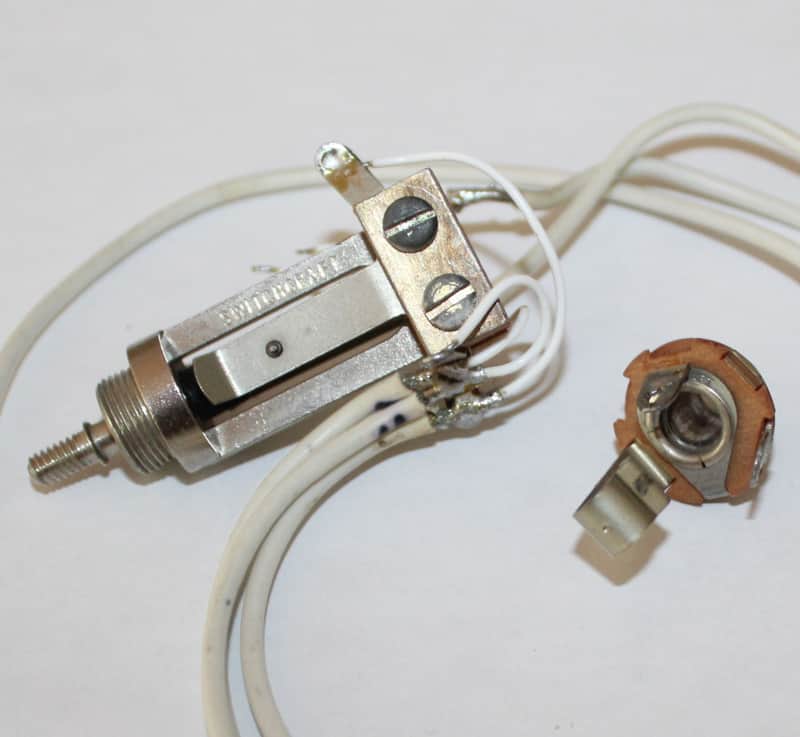 Vintage 1970's Gibson Switchcraft 3 way Toggle Switch image 1