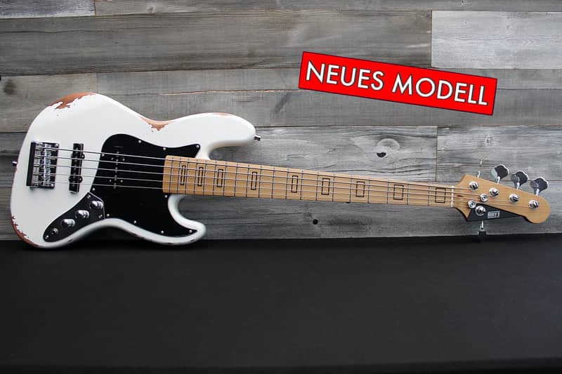 Henry's Lizard DB2-05 Dragon Aged White 2026 - White image 1