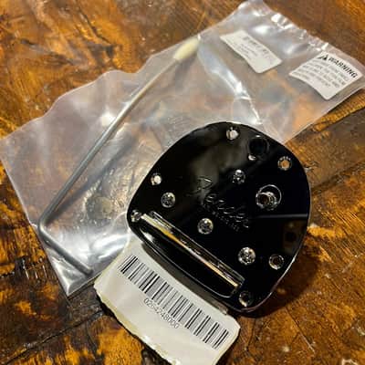 Tremolo y palanca Fender Jaguar/Jazzmaster Assembly Japan 0264248000 image 4