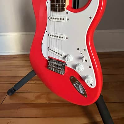 Squier Bullet Stratocaster HT - Fiesta Red image 5