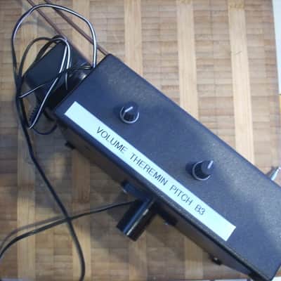 Dan Burns B3 Theremin image 2