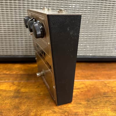 Vintage EHX Octave Multiplexer Analog Sub Octave Generator Pedal image 3