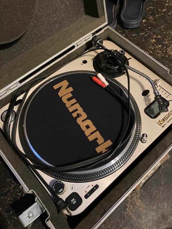 Numark TT1 pro High torque direct drive image 1