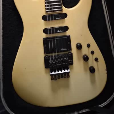Charvel Model 6 HSS with Rosewood Fretboard 1986 - 1989 - Pearl White image 20