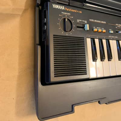 Yamaha  PortaSound PS-400 44-key keyboard synth 80s EC image 3