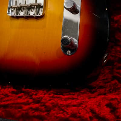 Fender Custom Shop '60 Reissue Telecaster Relic NAMM 2018 Custom Built 3 Tone Sunburst Limited Edition image 4