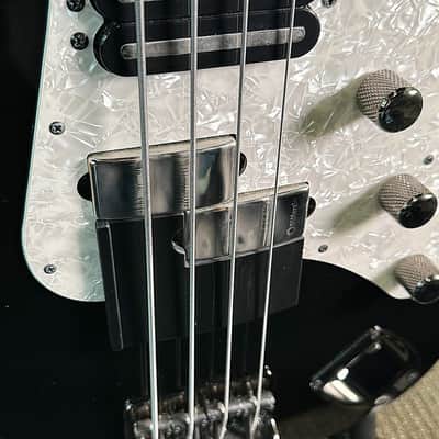 Yamaha Attitude Limited III Billy Sheehan Signature Bass (2011) Black, DiMarzio Relentless Bridge Pickup w/Case Candy & Yamaha Hardshell Case USED image 3