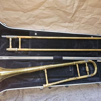 Blessing Scholastic Trombone with Case & Mouthpiece. Made in USA. Good condition image 4