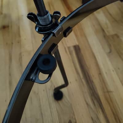 WorldMax  14" Floor Tom Isolation Mount - Black Nickel image 3