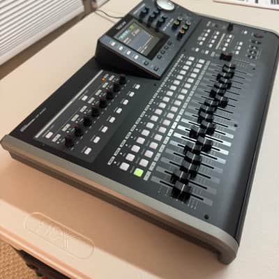 TASCAM DP-24SD 24-track Digital Portastudio 2015 - Present - Black image 3
