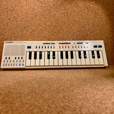 Casio PT-20 29-Key Mini Synthesizer 1980s – Warranty