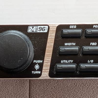 Behringer DEQ2496 Ultra-Curve Pro und Superlux EXM999 image 4