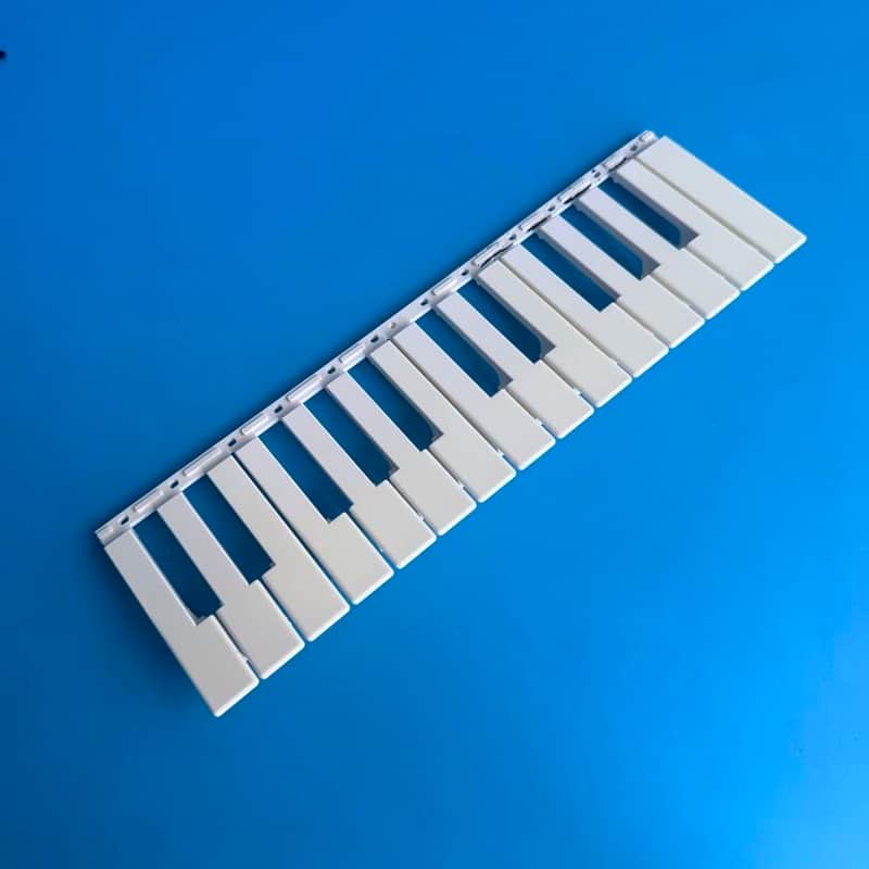 CASIO MT-240 Vintage Keyboard Part: Right White Keys w/High C [2 Octaves] image 1