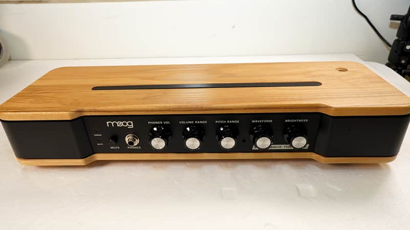 Moog Etherwave Standard Theremin