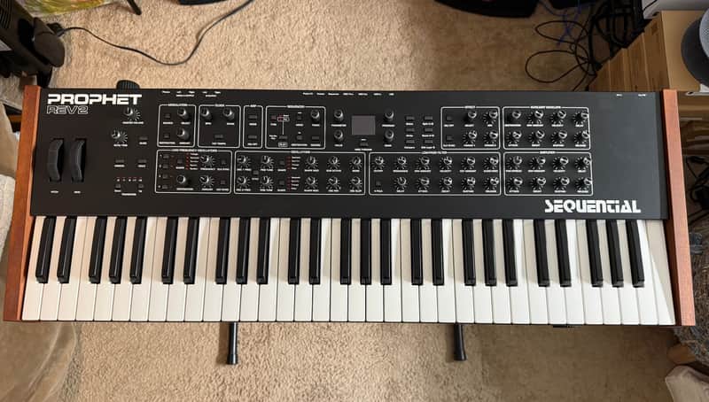 Dave Smith Instruments Prophet Rev2 61-Key 16-Voice Polyphonic Synthesizer 2017 - 2018 - Black with Wood Sides