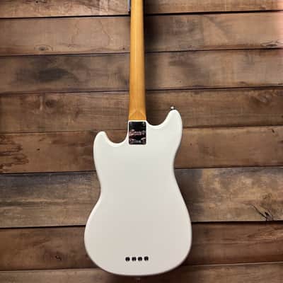 Squier Classic Vibe 60's Mustang Bass Olympic White image 14