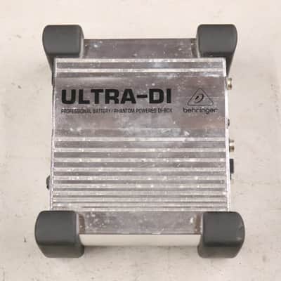 Behringer Ultra-DI DI100 1-channel Active Microphone / Instrument Direct Box