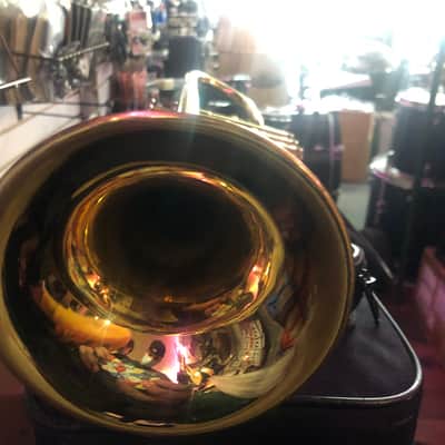Bach TR300H2 Student Series Bb Trumpet brass image 2