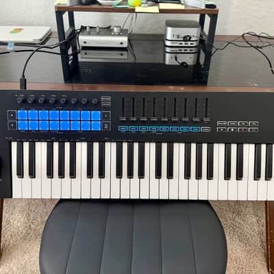 Novation Launchkey 49 MKIII MIDI Keyboard Controller - Black image 2