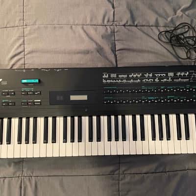 Yamaha DX7S Programmable Algorithm Synthesizer 1983 - 1987 - Black