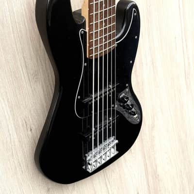 Squier Affinity Jazz Bass VI 2024  - Metallic Black image 3