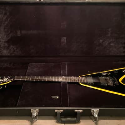 2007 Dean Dime Signature Razorback V 255 Black Yellow image 1