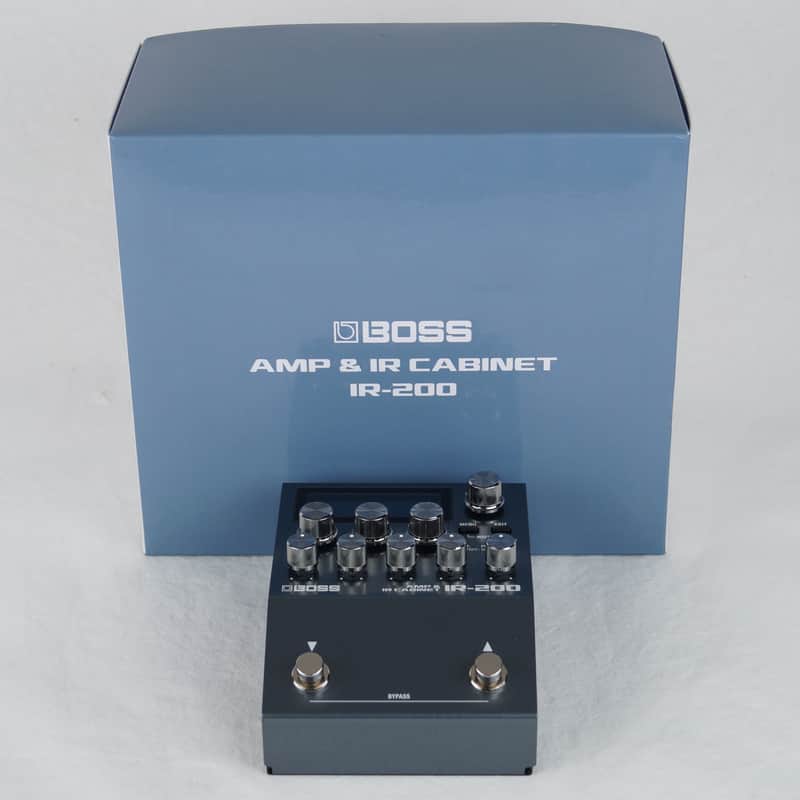 BOSS IR-200 Amp & IR Cabinet - Original box and power supply included image 1