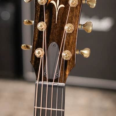 Taylor K21e Grand Theater Acoustic/Electric Guitar with AeroCase image 5