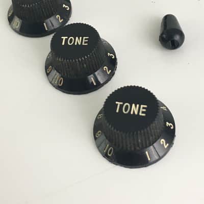 Genuine Fender Japan USA Strat MIJ 80s Stratocaster Knobs Pickup Covers Guitar Relic Black image 2