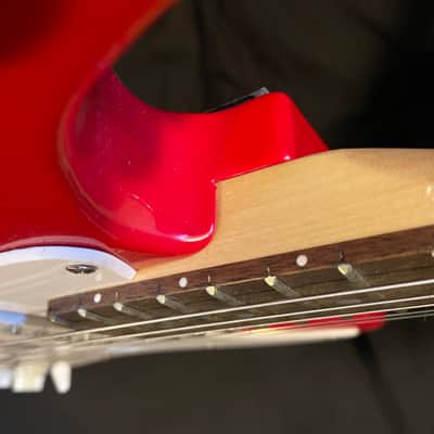 Squier Mini Stratocaster V2 with Laurel Fretboard 2020 - Dakota Red image 4