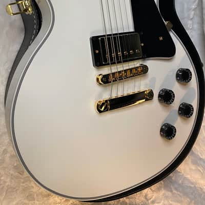 NEW! Gibson Les Paul Custom - Alpine White - Ebony Board - Authorized Dealer - Only 9.4lbs - G06414 image 7