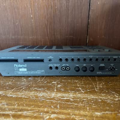 Roland R-8 Human Rhythm Composer Drum Machine NEW INTERNAL BATTERY w/ power supply image 5